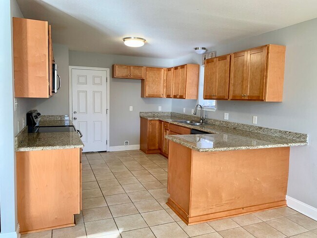 Foto del edificio - 3BD/2BA House for Lease in BR off Old Hammond