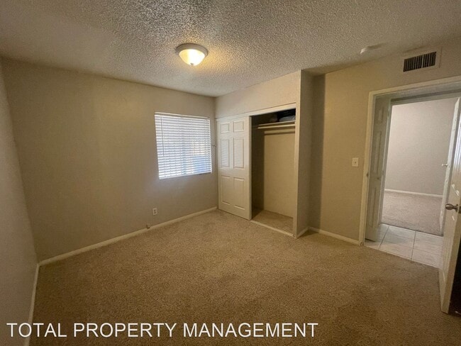 Foto del edificio - 3 br, 1 bath House - 5038 Ada Dr.