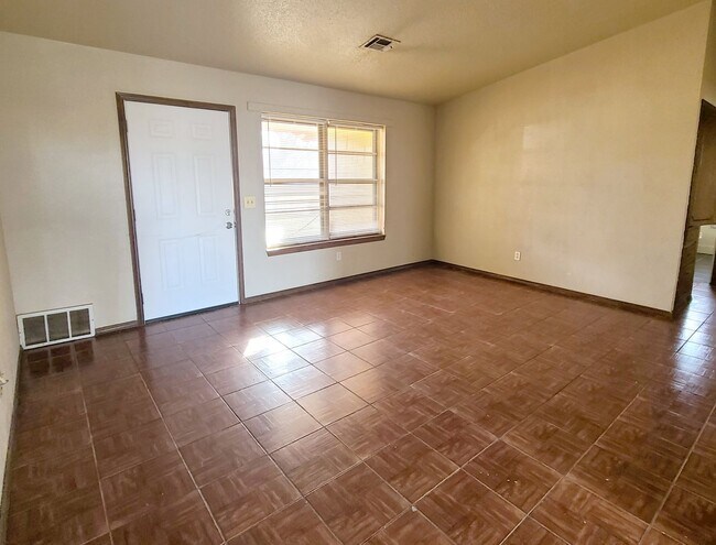 Foto del edificio - 3 Bedroom Home in Del City