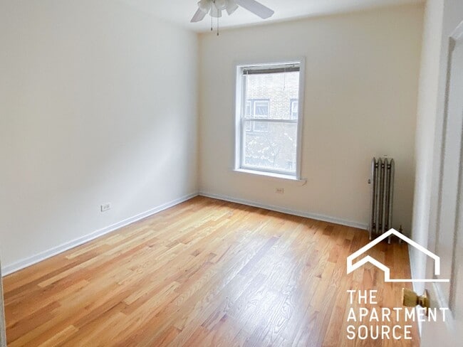 Foto del edificio - 3924 N Pine Grove Ave