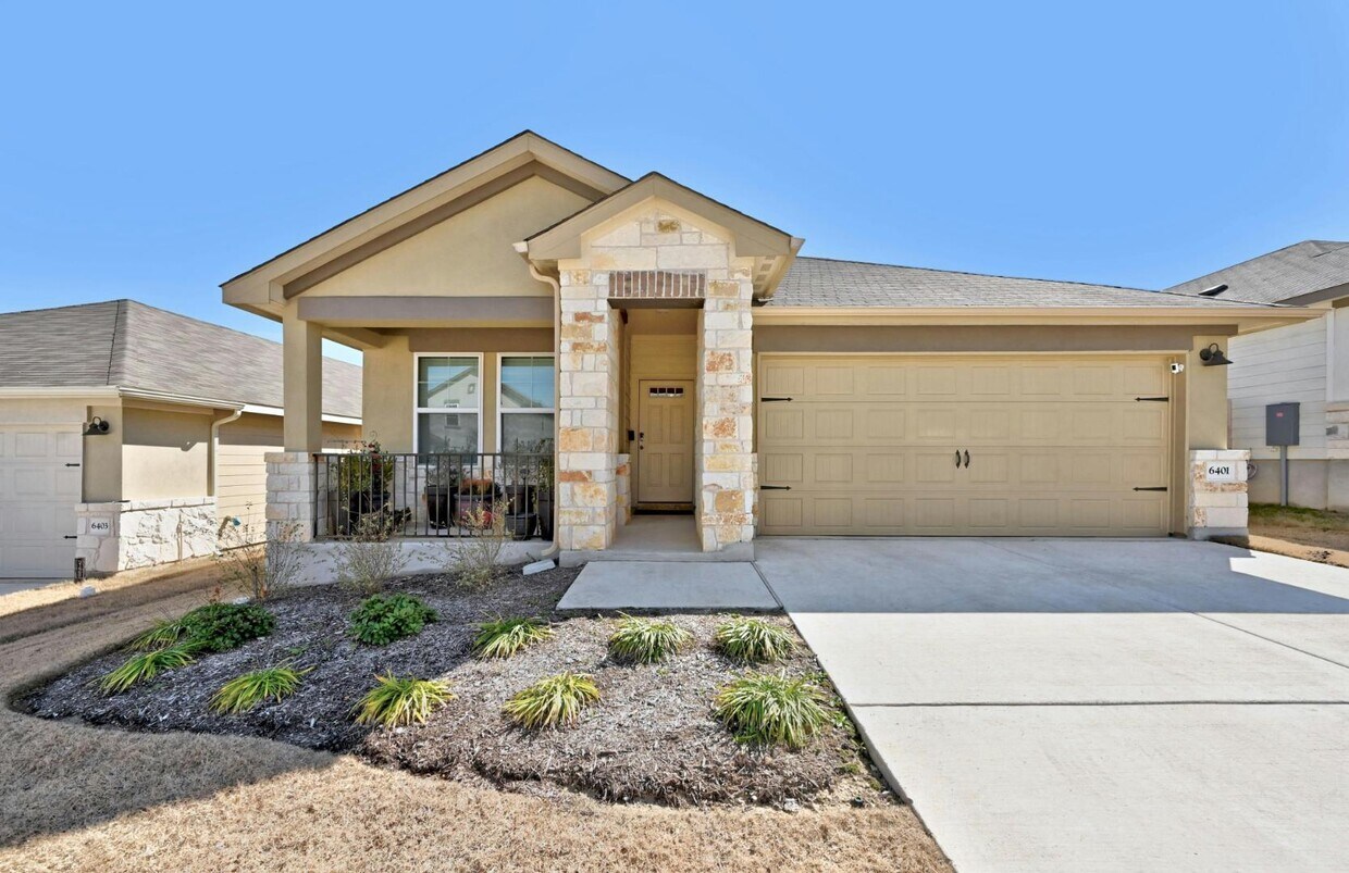 Primary Photo - 6401 Rounded Pebble Ln