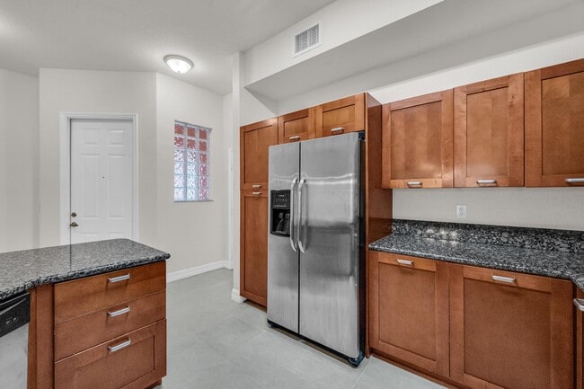 Building Photo - 47 SE Sedona Cir