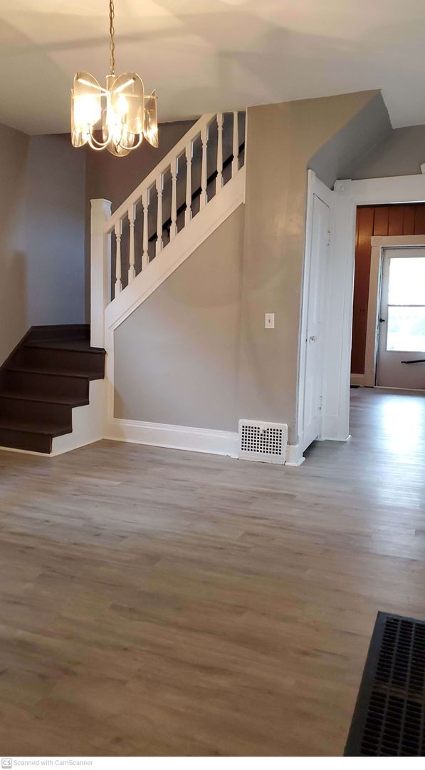 Foto del edificio - Pretty 3 bed 1 bath house detached garage in Walnut Hills, minutes from Downtown, WPAFB