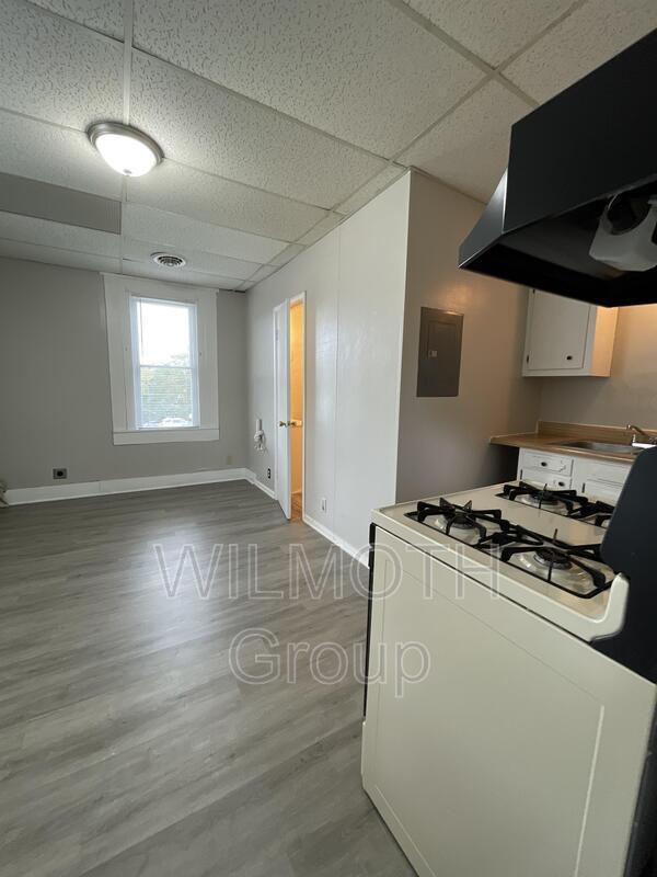 Foto del edificio - 511 E College St