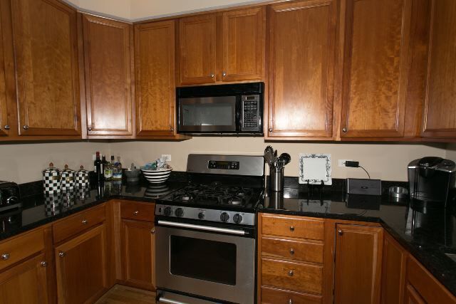 Foto del edificio - 3711 N Southport Ave