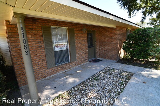 Building Photo - 3 br, 2 bath House - 37088 John St
