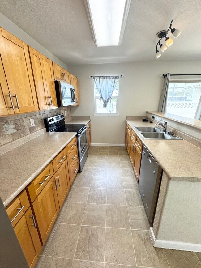 Foto del edificio - Rarely available 3/2.5 townhome in Kapolei!