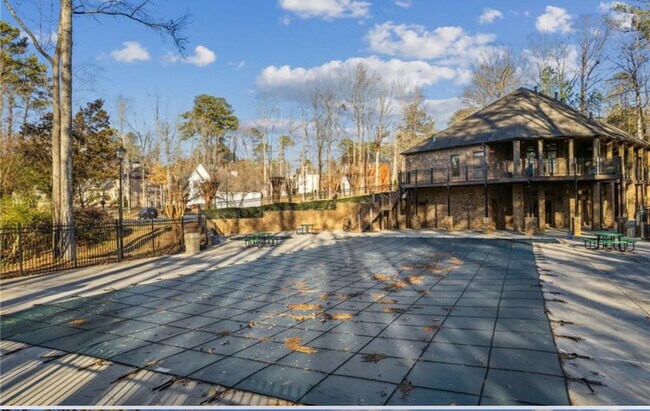 Foto del edificio - 940 Forest Overlook Dr SW