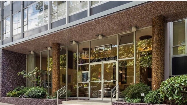 Foto del edificio - Light and Bright 1 bedroom 1 bath condo first hill