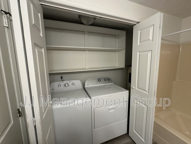 Foto del edificio - 1223 2nd St