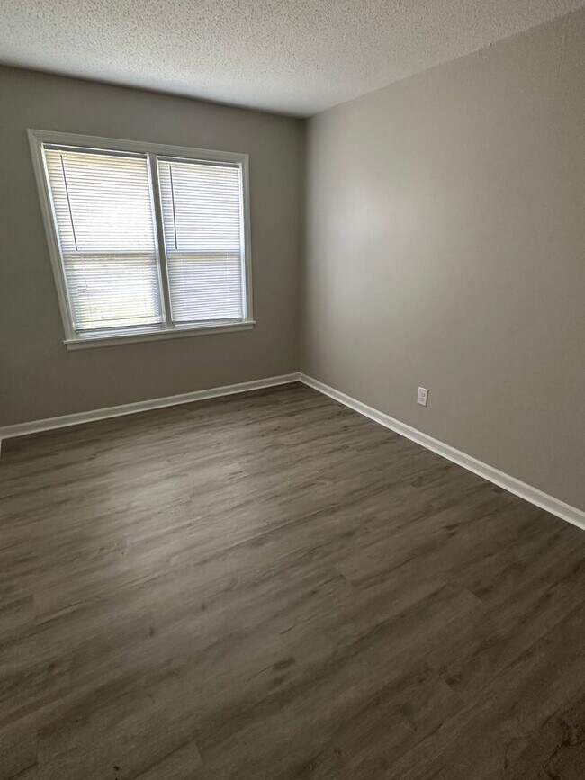 Foto del edificio - Cute 3 bedroom home move in ready