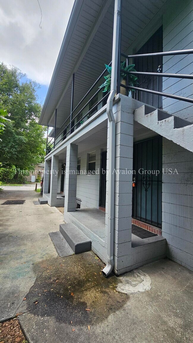 Foto del edificio - 1459 W 20th St