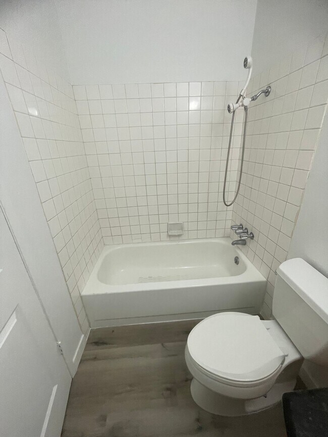 Foto del edificio - 422 Caribrook Way