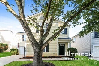Building Photo - 4521 Valendra Dr