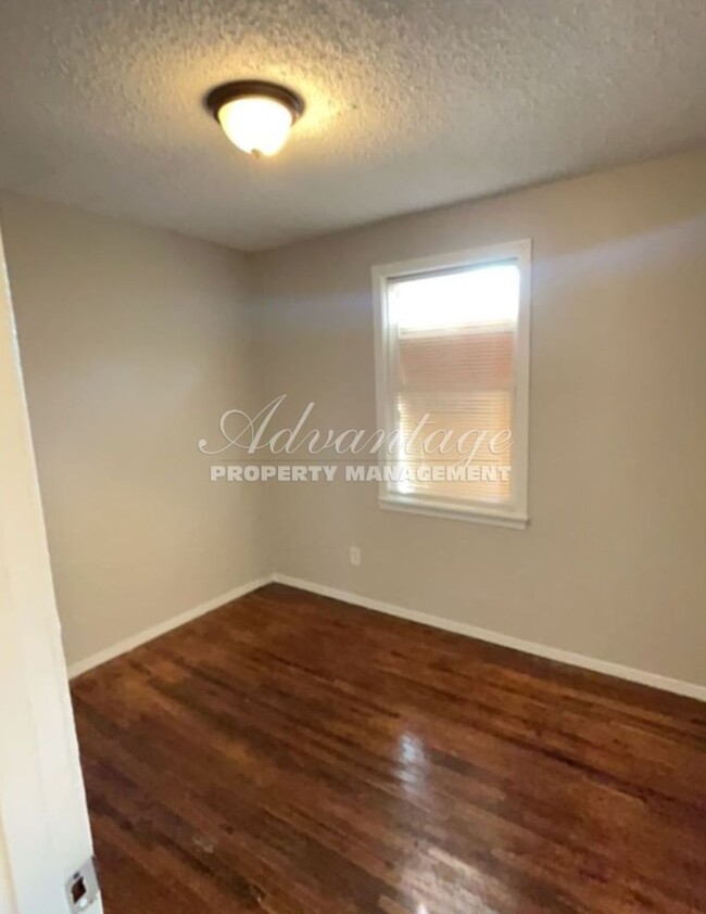 Building Photo - Newly Renovated Home In Whitehaven - Open ...