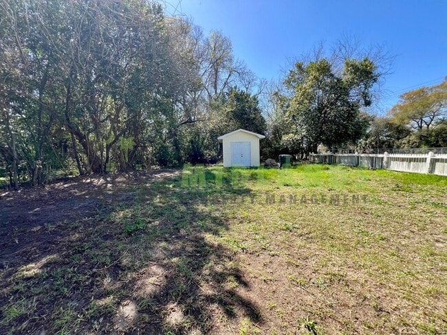 Foto del edificio - 610 W Hampton Ave