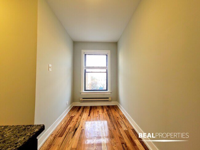 Building Photo - 2910 N Mildred Ave