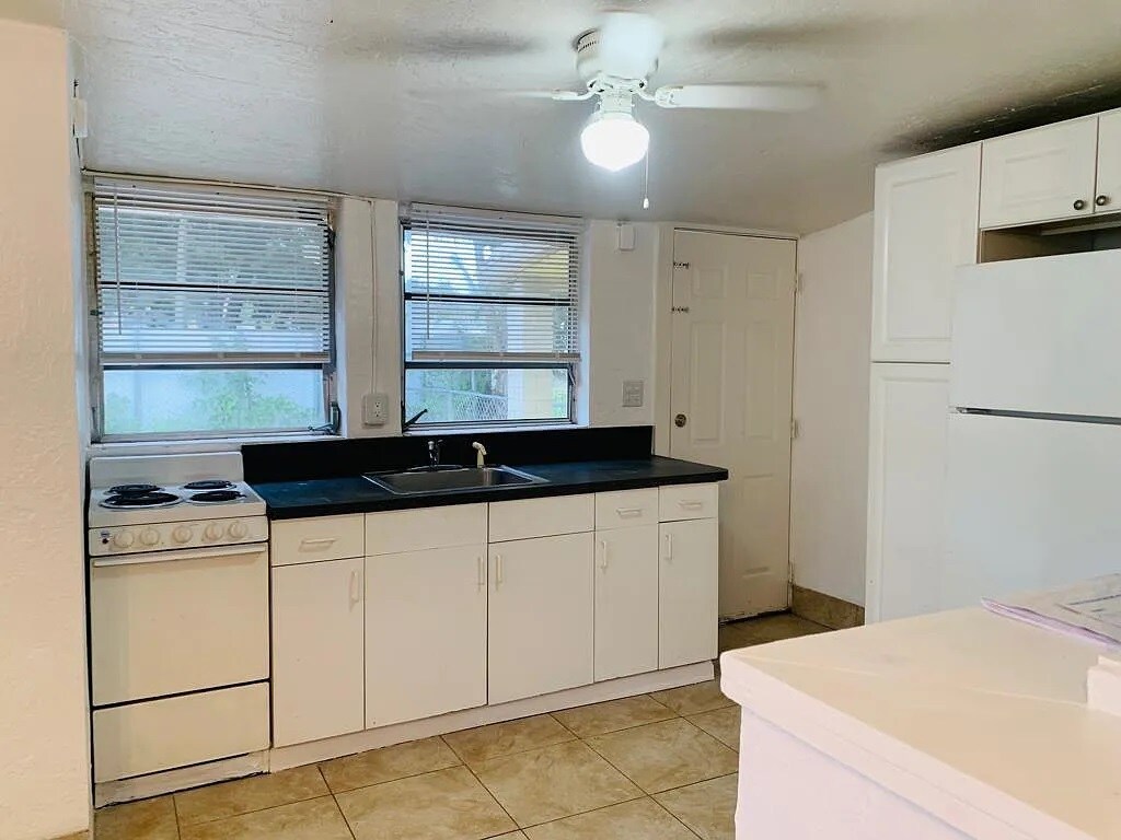 Foto del edificio - 1101 N 58th Ave