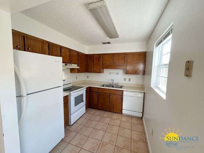 Foto del edificio - Adorable 2 Bedroom Home in Valparaiso!