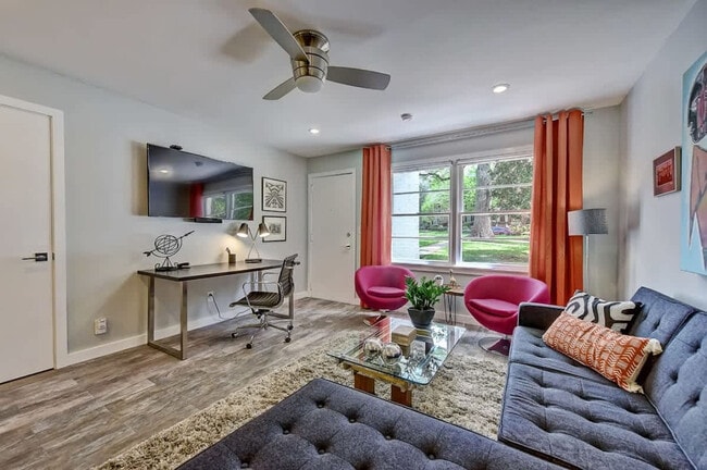 Building Photo - 510 Queens Rd