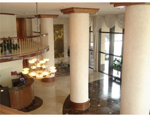 Foto del edificio - 10185 Collins Ave