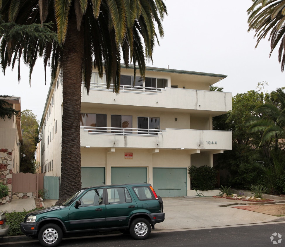 Primary Photo - 1044 12th St