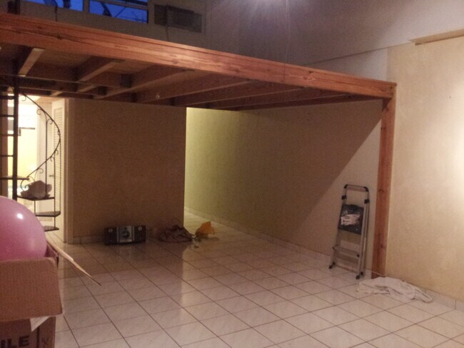 Foto del edificio - 7909 East Dr