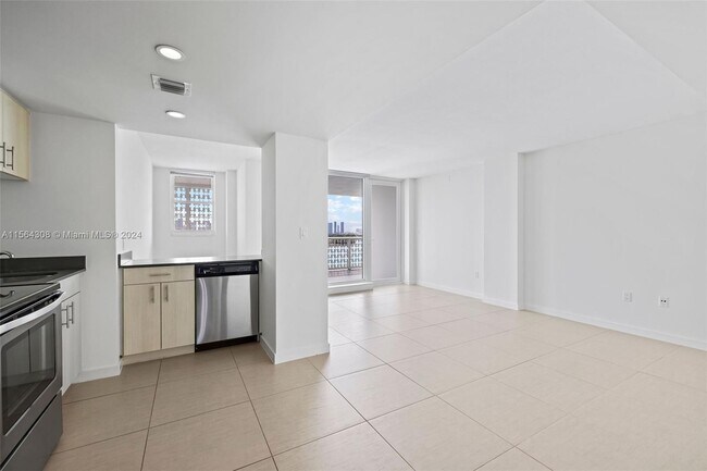 Foto del edificio - 910 West Ave