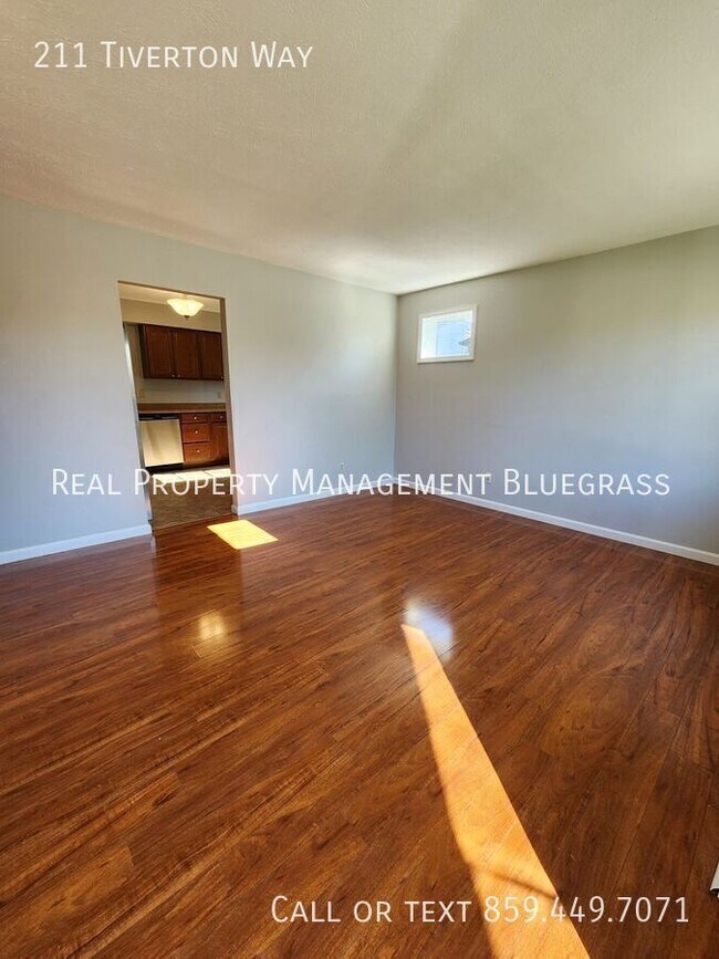 Foto del edificio - 211 E Tiverton Way