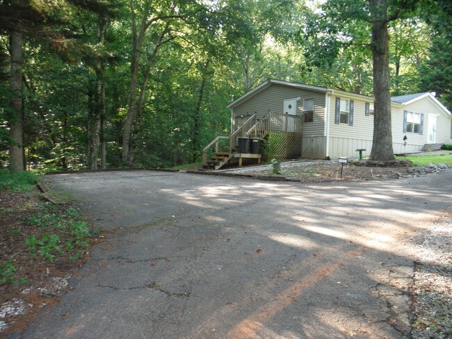 Building Photo - 127 John Lewis Dr