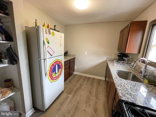 Foto del edificio - 8413 Alameda Ct