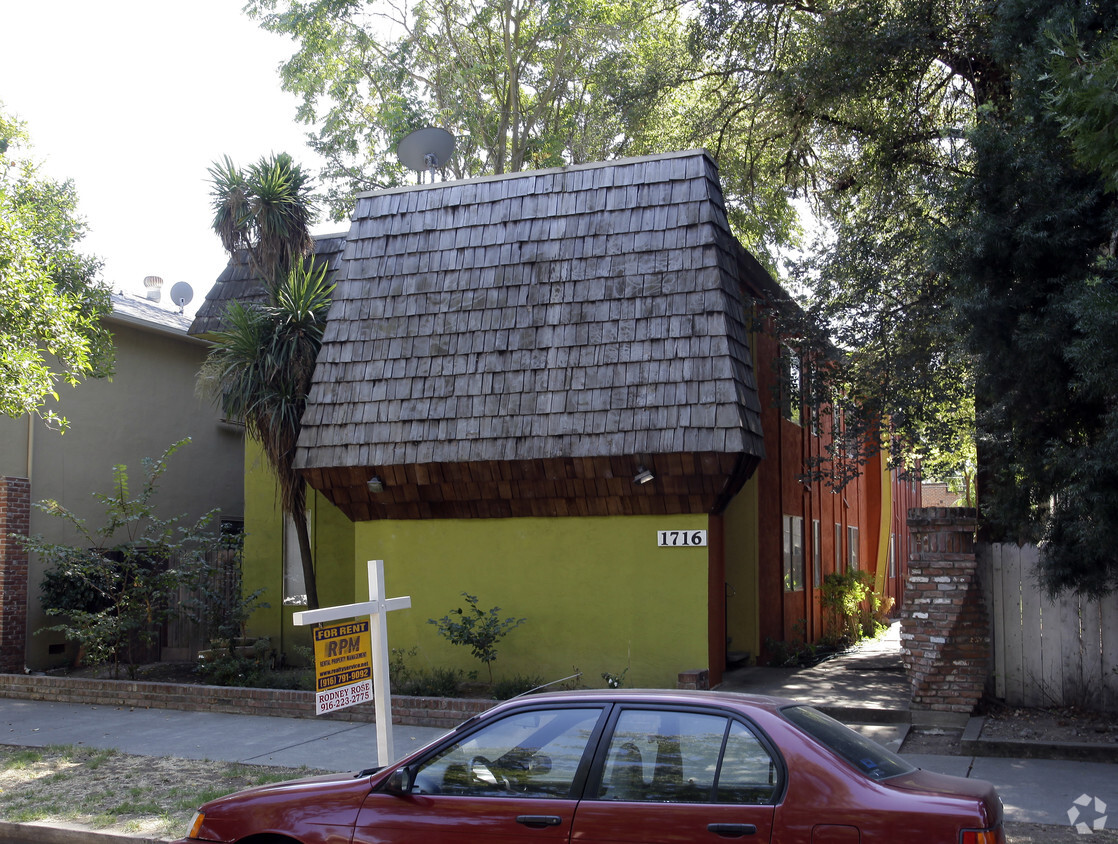 Building Photo - 1716 H St