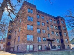 Building Photo - 2600 Kingman Blvd