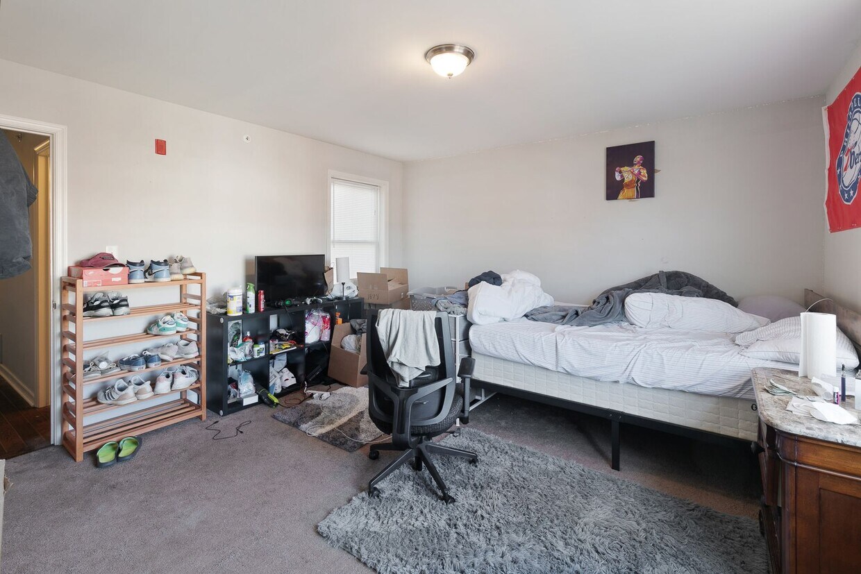 Photo - 1628 Willington St