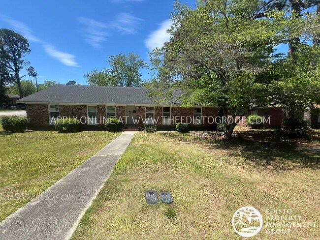 Foto del edificio - 1215-1215 Ellis Ave