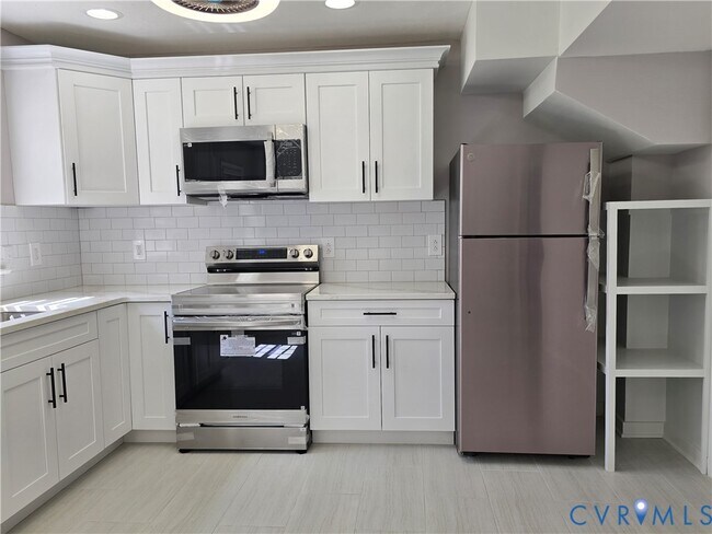 Foto del edificio - 419 Airycrest Dr