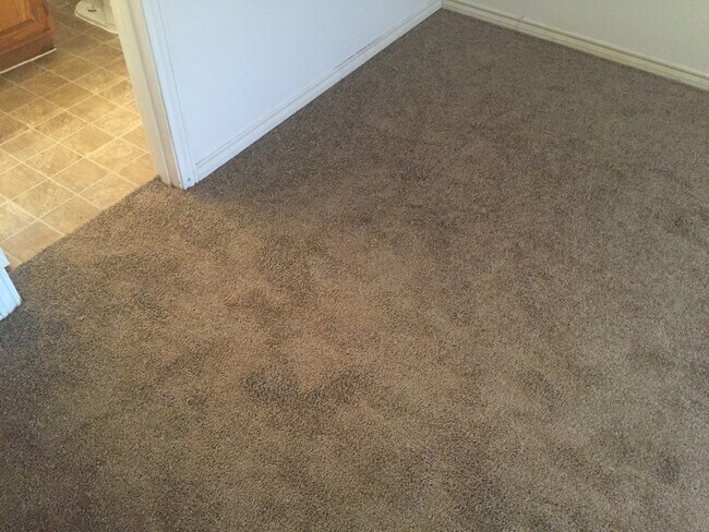 Foto del edificio - 3-2 DUPLEX! AVAILABLE NOW