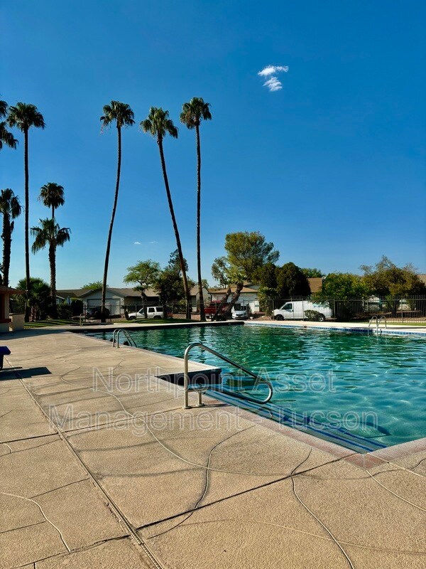 Foto del edificio - 2741 W Firebrook Rd