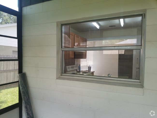 Building Photo - 418 Cart Ct