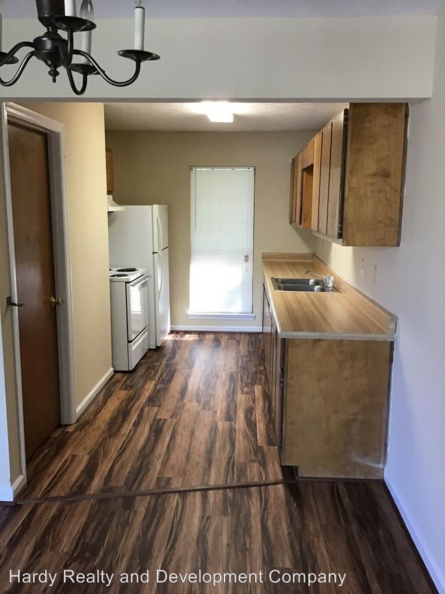 Building Photo - 18 Cordle Dr NE