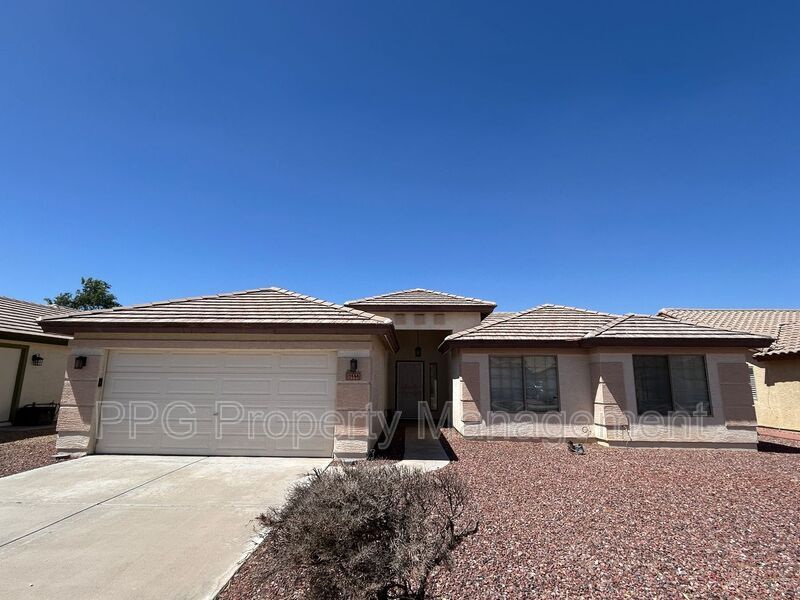 Foto principal - 13444 W Paradise Ln
