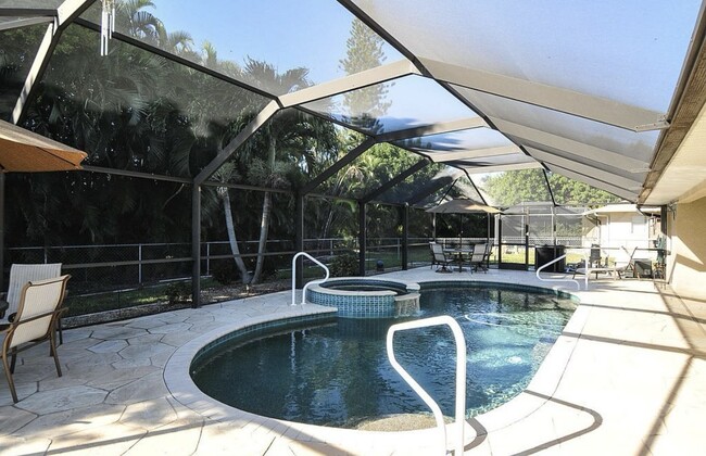 Building Photo - 1620 Orchid Blvd