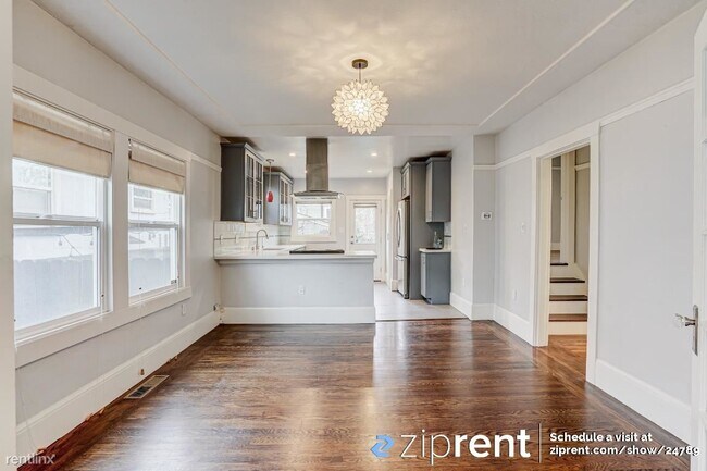 Building Photo - 3 br, 1.5 bath House - 5624 Market Street,...