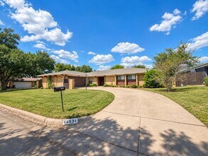 Building Photo - 15531 Mosscove Cir