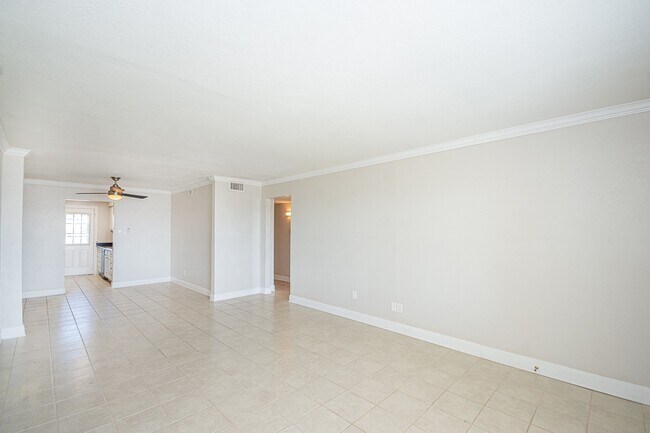 Foto del edificio - 3535 E NASA Pkwy