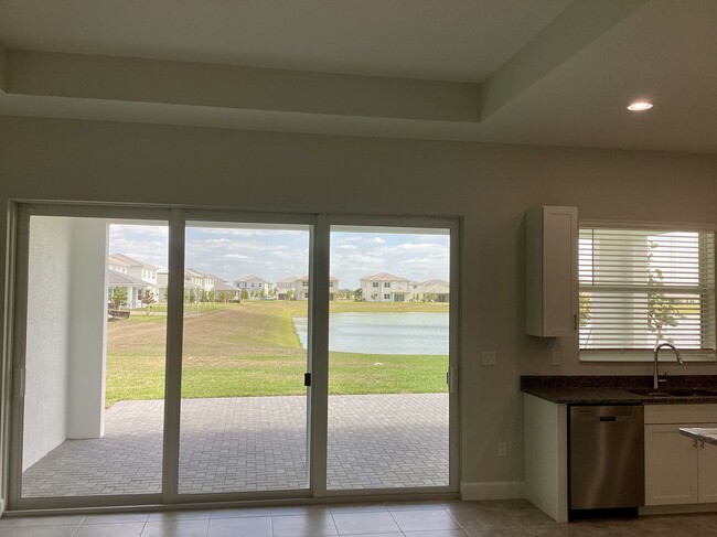 Foto del edificio - 14040 Spruce Pne Dr