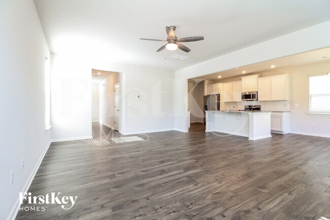 Building Photo - 412 Stonefence Dr