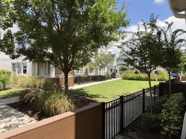 Foto del edificio - 774 Candlebrush Ln