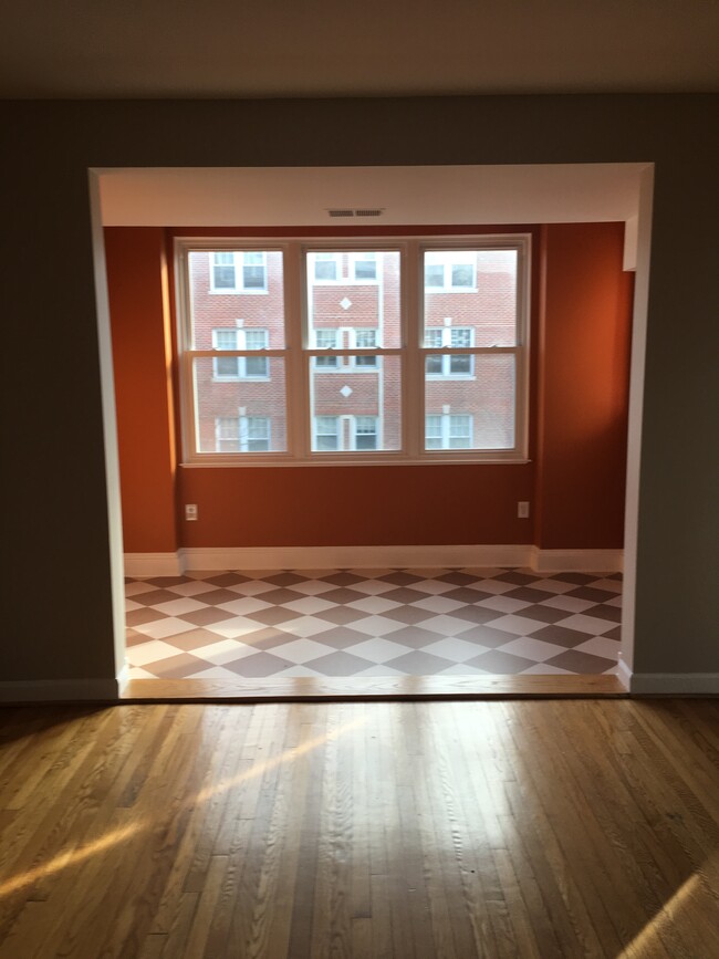 view of solarium/office/den from living room - 1615 Kenyon St NW