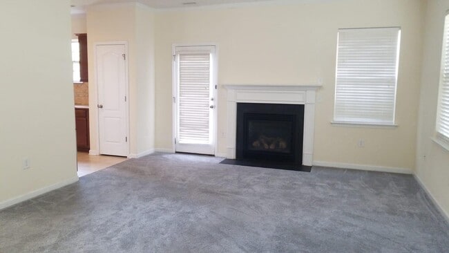 Living room - 308 Windy Peak Loop